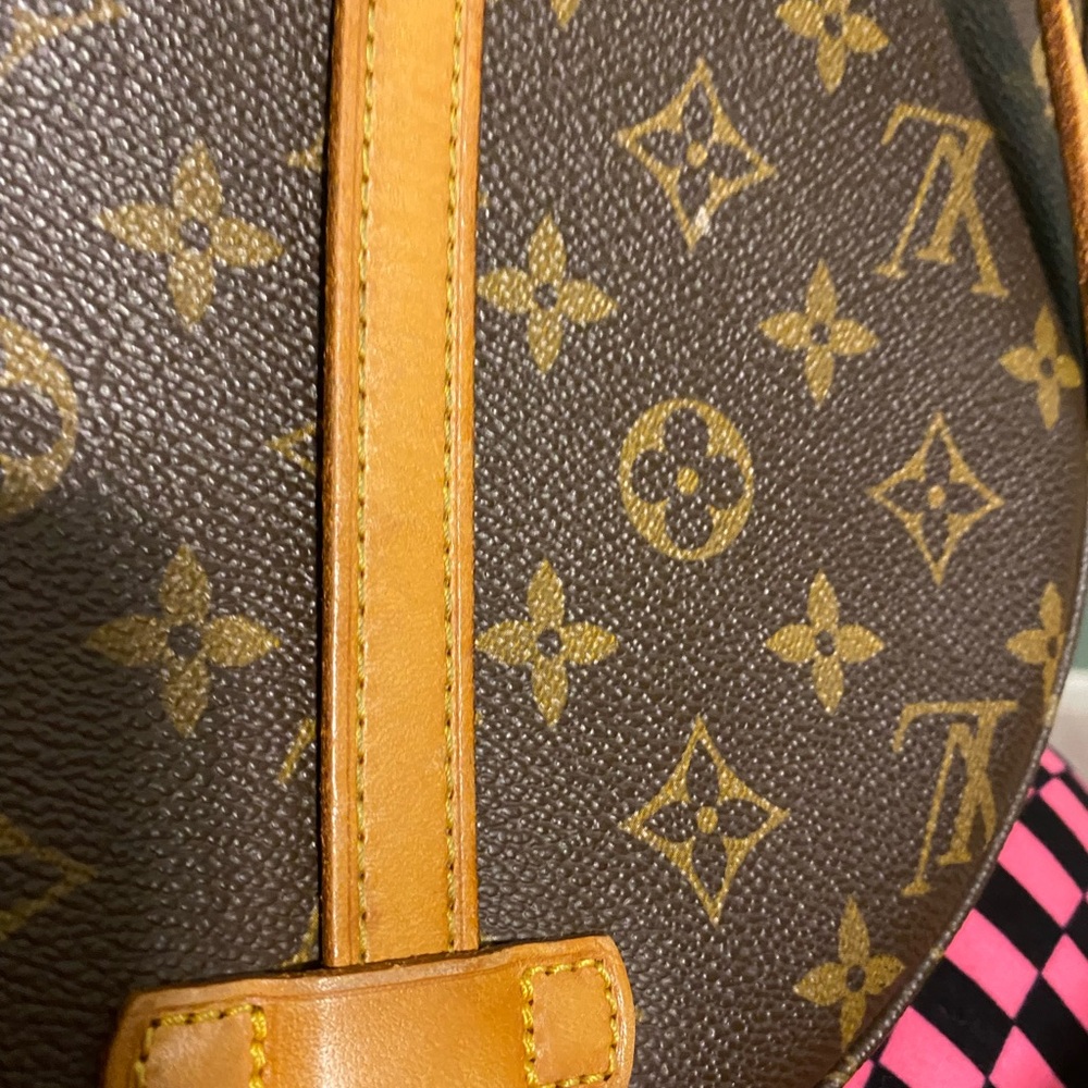 Authentic Louis Vuitton bag Chantilly shoulder Cross bag